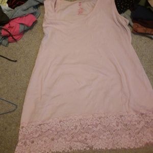 Torrid lace bottom tank sz 3